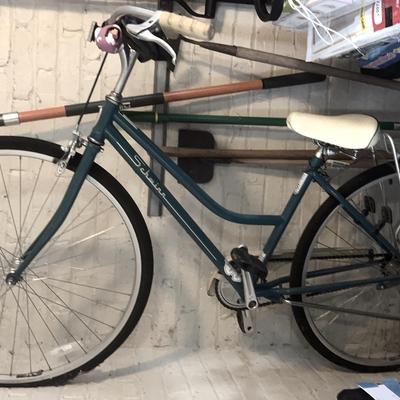 Schwinn Women’s Teal Bike