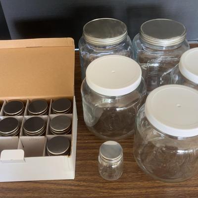 5 Medium Glass Jars, 11 Little Spice Jars
