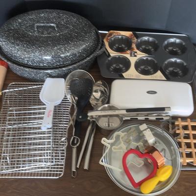 Assorted Cookware, Electric Knife & Juicer