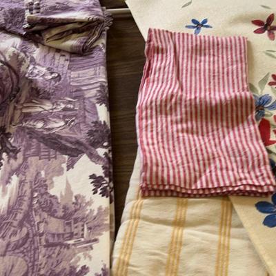 Fun Spring Table Linens