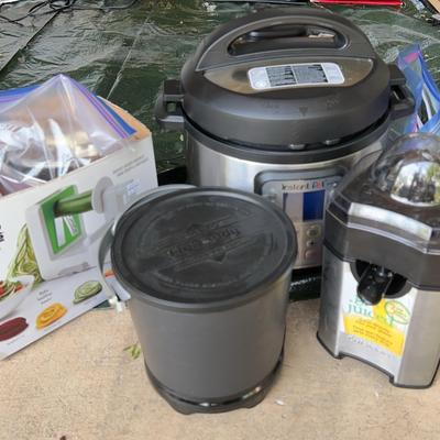 Appliances: Fry Daddy, Juicer, InstaPot, Spiralizer