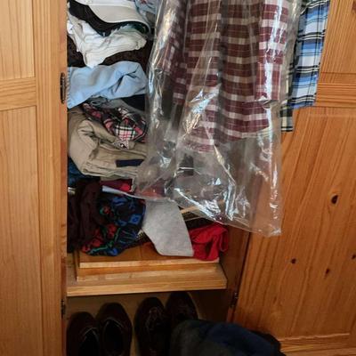 Men’s Clothing Large And Shoes Size 11-12