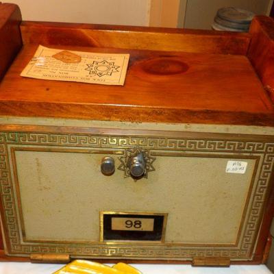Vinage Mailbox 