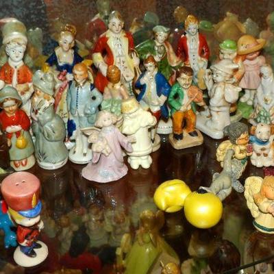 Vintage Figurines 