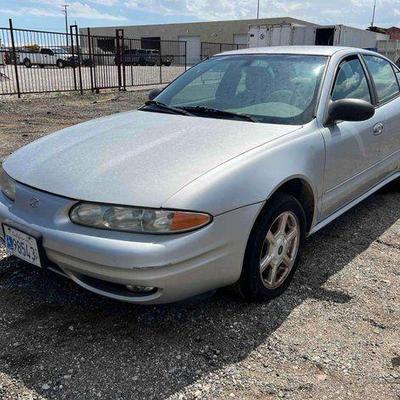 #140 • 2002 Oldsmobile Alero Passenger Car
