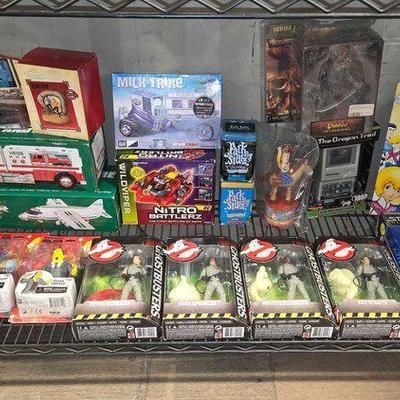 #4568 • (20) Toys & Action Figures
