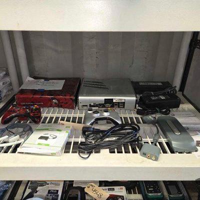 Sale Photo Thumbnail #461: #4546 • Xbox Consoles, Romtes, Powercords & Headphones
