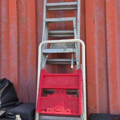 #80024 • (4) Ladders & Step Ladders
