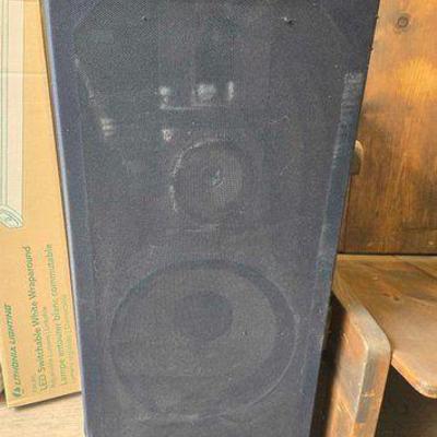 #8004 • (2) Sansui Speakers
