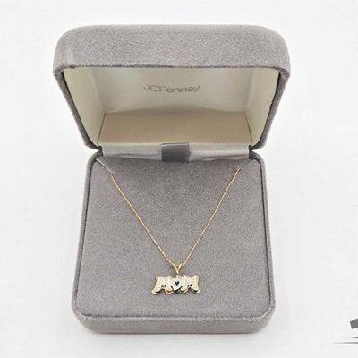 #632 • 10k Gold Necklace with Mom Pendant, 1.16g
