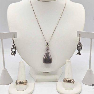 #900 • Sterling Silver Jewlery, 37.5g
