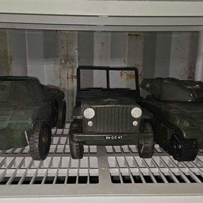 #13900 • (3) G.I. Joe Vehicles
