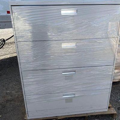 #90002 • Metal HON Filing Cabinets
