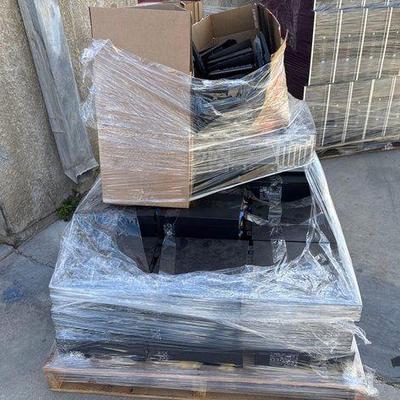 #2502 • 43 Dell Computers
