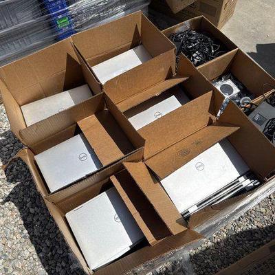 #2515 • 78 Dell XPS 15 9575 Laptops
