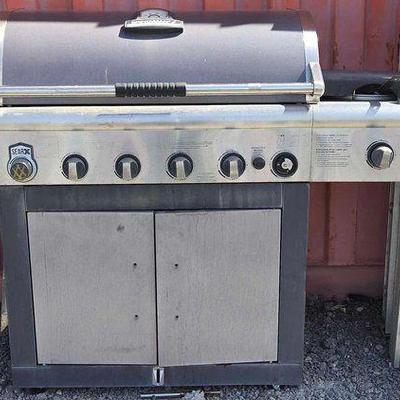 #80026 • Grill with Cover
