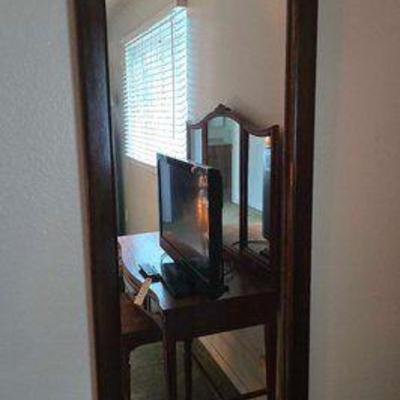 #6530 • Framed Mirror
