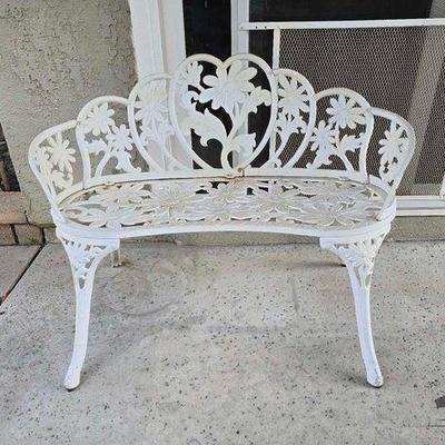 #83006 • Metal Patio Bench
