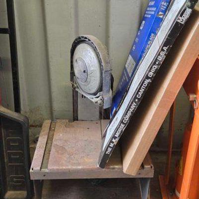 #8012 • Milwaukee Deep Cut Band Saw
