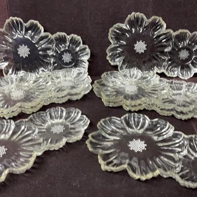 Hazel Atlas Double Daisy Flower Capri, Federal Glass Party Plates, Clear 8 Pcs- Vintage