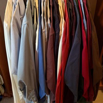 Lot 421: Men’s Long Sleeve Button Dress Shirts