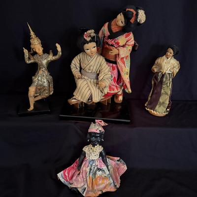 Lot 416: Vintage Dolls