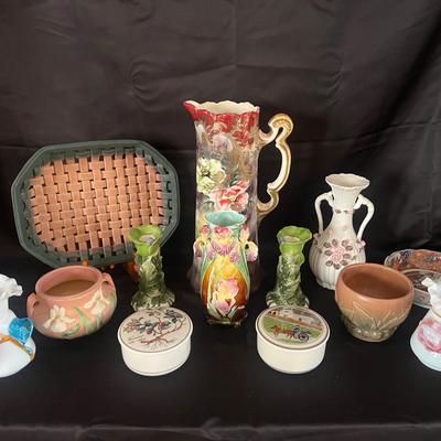 Lot 6: Vintage Hand painted Ceramic/Porcelain Decor