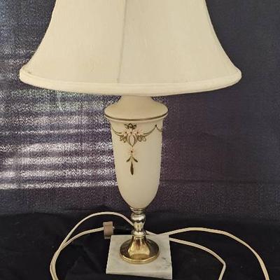 Lot 711: Vintage Ceramic Table Lamp with Floral Design and Marble Base 