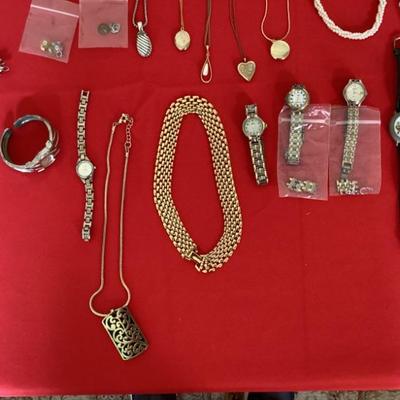 Costume jewelry 3
