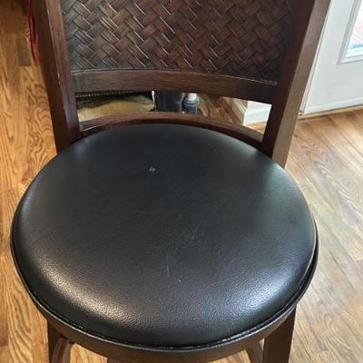 Set of 3 rattan and leather bar stools