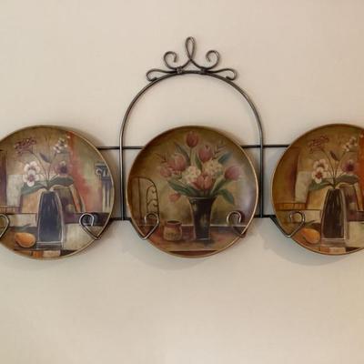 Set of 3 decorative plates with hanger