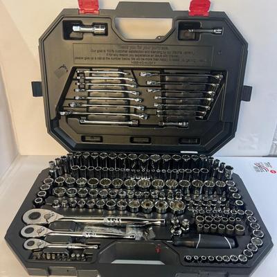 Husky Mechanic Tool Set (194-Piece), 1004712437, Lifetime Warranty