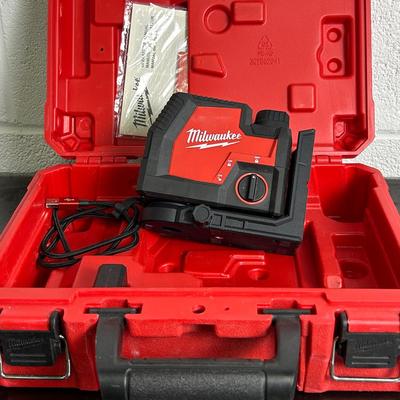 Milwaukee 3521-20 M12 12V Cross Line Laser Level