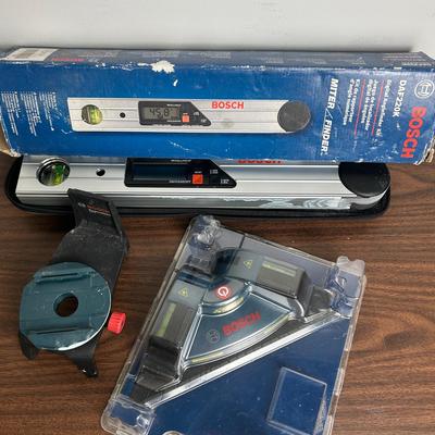 Bosch Digital Anglefinder Kit DAF220K And Laser Level Square GTL2