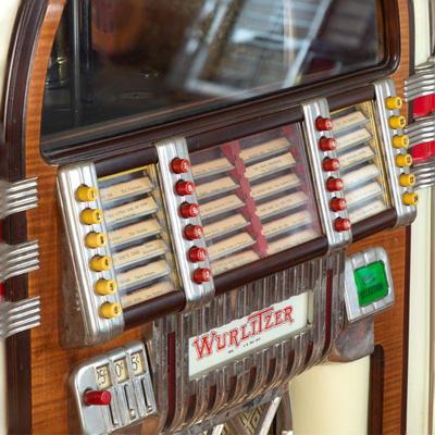 Wurlitzer Juke Box