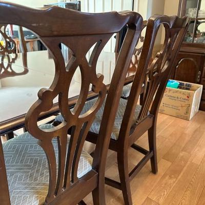 Additional photos of dining room table & chairs