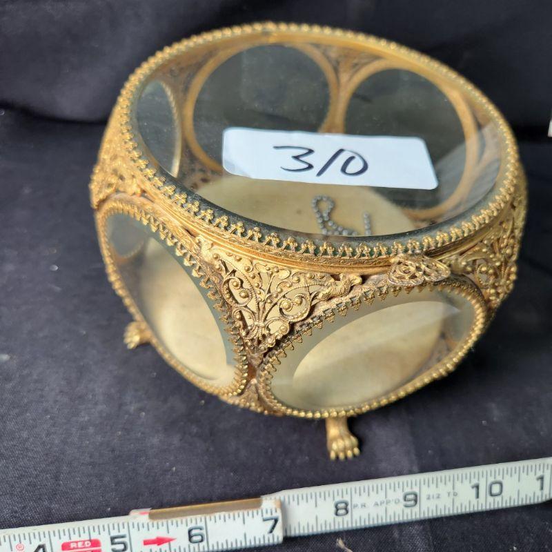 Sale Photo Thumbnail #391