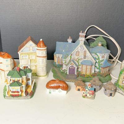 Thomas Kinkade & More Cottage Houses