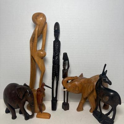 Assortment Of Vintage Hand Carved Wood Pieces
