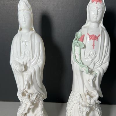 Guanyin Chinese Porcelain Buddha Water Drip Statues