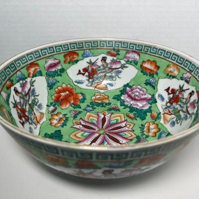 Vintage Large Chinese Porcelain Famille Rose Medallion Bowl 