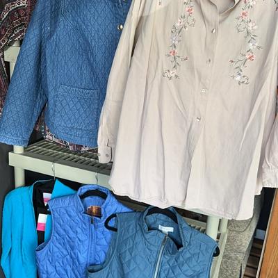 Ladies Button Ups & Outerwear