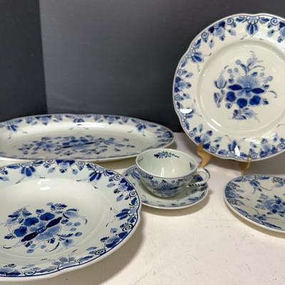 Royal Goedewaagen Blue Delft Dinner Ware