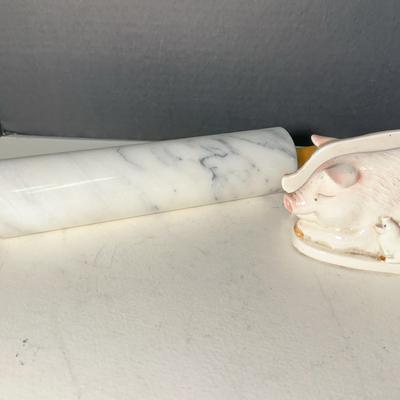 Otigari Farmhouse Pigs Napkin Holder & Marble Rolling Pin