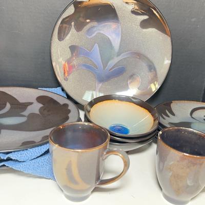 Serena Bass Pretty Bold Opaline Dinnerware