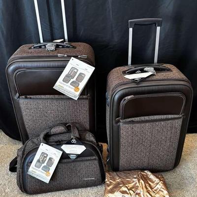 Maestro Oxford Tweed Expandable Luggage