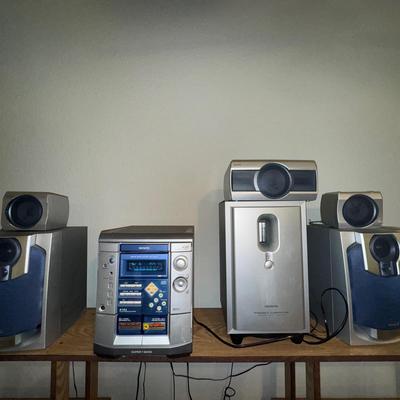 Aiwa Stereo System 