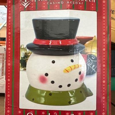 Snowman-Themed Ceramic Cookie Jar