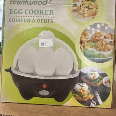 Brentwood Egg Cooker with Boil, Poach, and Omelet Trays