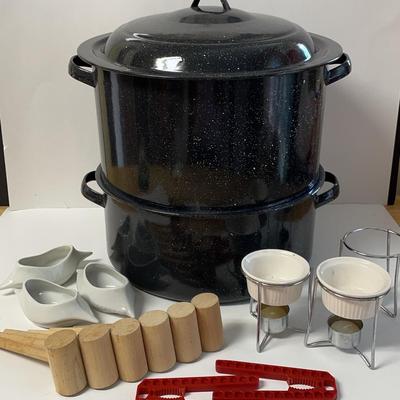 Crab & Lobster Pot and More